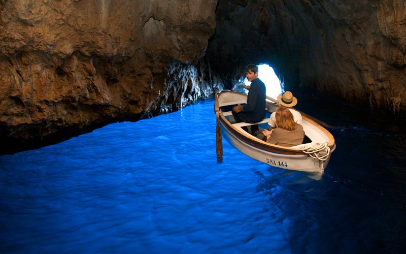 The crystalline blue with silver reflections of blue grotto in Capri –  Italy – Digitourist